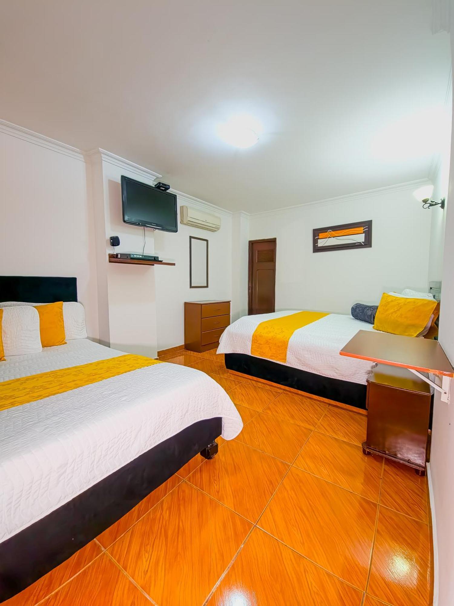 Hotel Avenida 3 Real En El Norte De Cali Kültér fotó